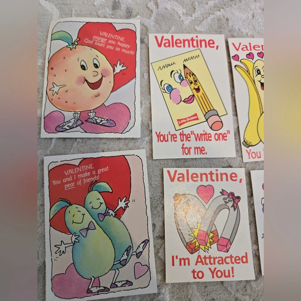 11 Vintage 1980s-1990s Assorted Valentine's Day Cards